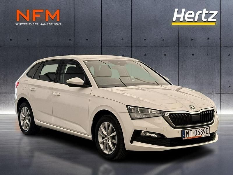 Używany Skoda Scala Ambition 110 KM (80 kW) 2021 Biały Hatchback