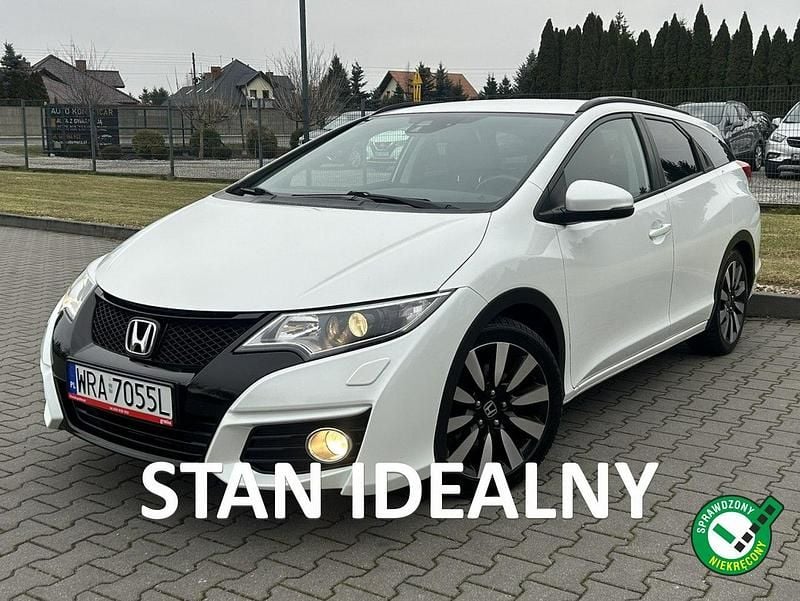 Biały Używany 2015 Honda Civic Kombi | 49 900 zł (Dość drogi) - Obraz 1/4
