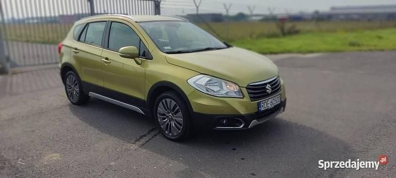 Złoty Używany 2015 Suzuki SX4 S-Cross SUV | 39 900 zł (Dobra cena) - Obraz 1/4