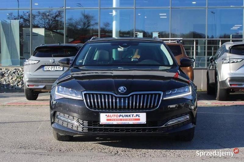 Używany 2023 Skoda Superb | 129 900 zł - Obraz 1/4