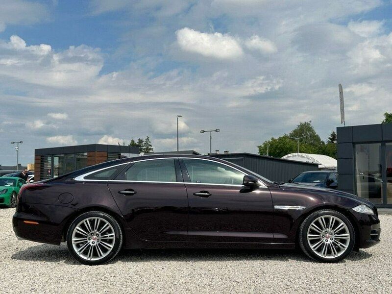 Używany Jaguar XJ 275 KM (202 kW) 2014 Inny (metalik) Sedan/Limuzyna