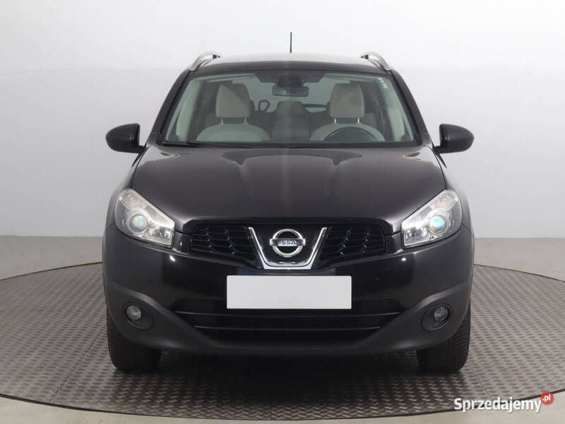 Czarny Używany 2010 Nissan Qashqai +2 SUV | 31 999 zł (Dość drogi) - Obraz 1/4