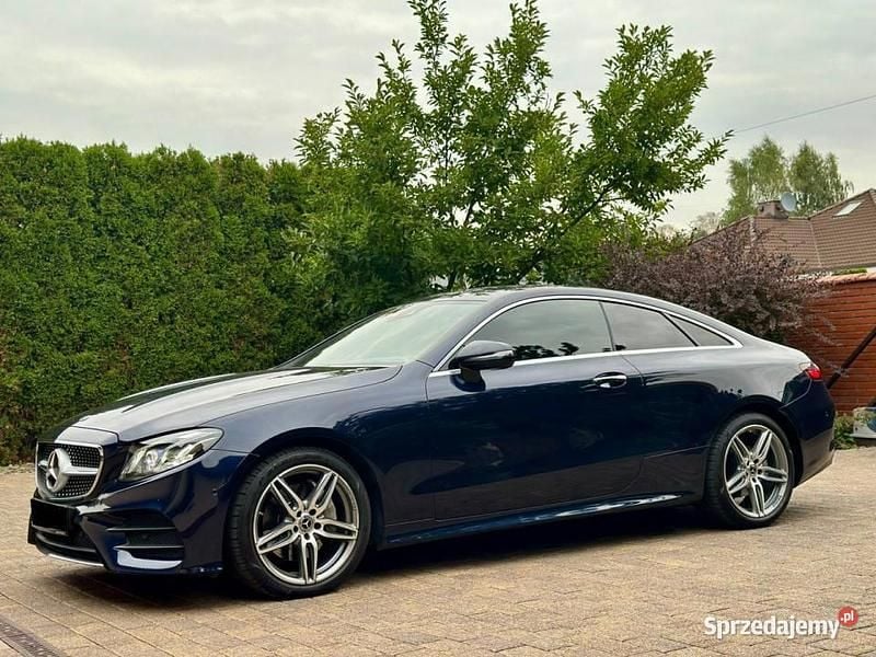 Niebieski ciemny Używany 2017 Mercedes E220 Coupe | 128 000 zł (Dość drogi) - Obraz 1/4