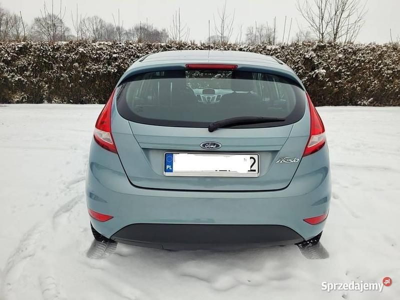 Używany Ford Fiesta Titanium 2009 Niebieski Hatchback