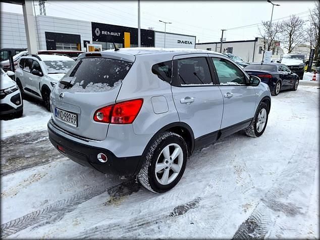 Używany Nissan Qashqai Premium Edition 2010 Srebrny (jasnoszary) SUV