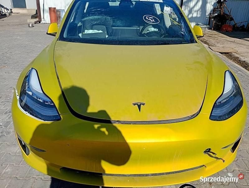 Używany Tesla Model 3 Standard Range 2020 Sedan/Limuzyna