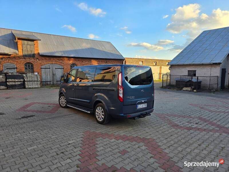 Używany Ford Tourneo Custom Titanium 2023 Niebieski Van