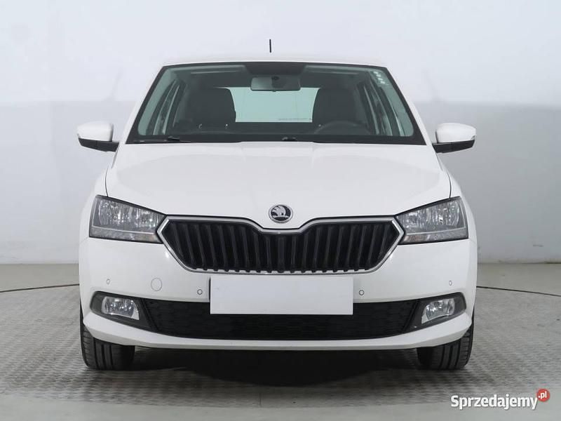 Biały Używany 2021 Skoda Fabia Kombi | 37 999 zł (Uczciwa cena) - Obraz 1/4