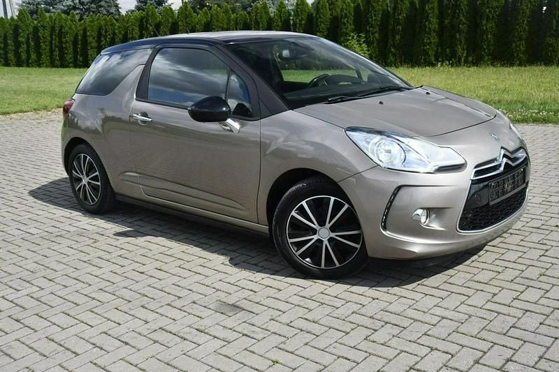 Używany Citroën DS3 92 KM (67 kW) 2011 Biały Hatchback