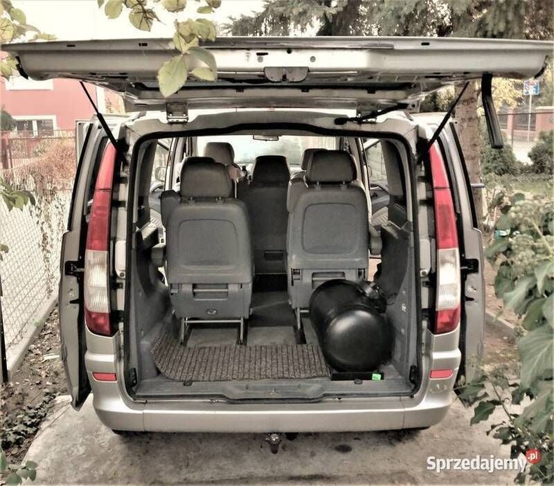 Używany Mercedes Viano 2003 Srebrny Minivan