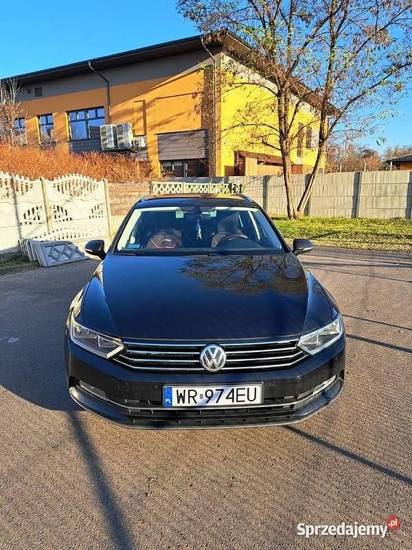 Używany VW Passat 2016 Granatowy Kombi