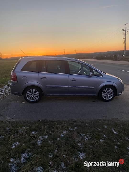 Używany Opel Zafira 2006 Szary Minivan