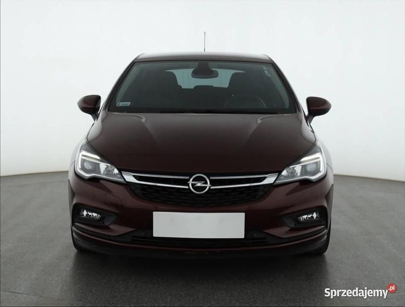 Bordowy Używany 2017 Opel Astra Hatchback | 48 999 zł (Uczciwa cena) - Obraz 1/4