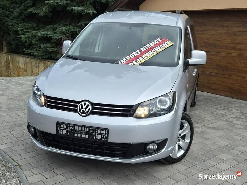 Srebrny Używany 2015 VW Caddy Maxi Minivan | 40 900 zł - Obraz 1/4
