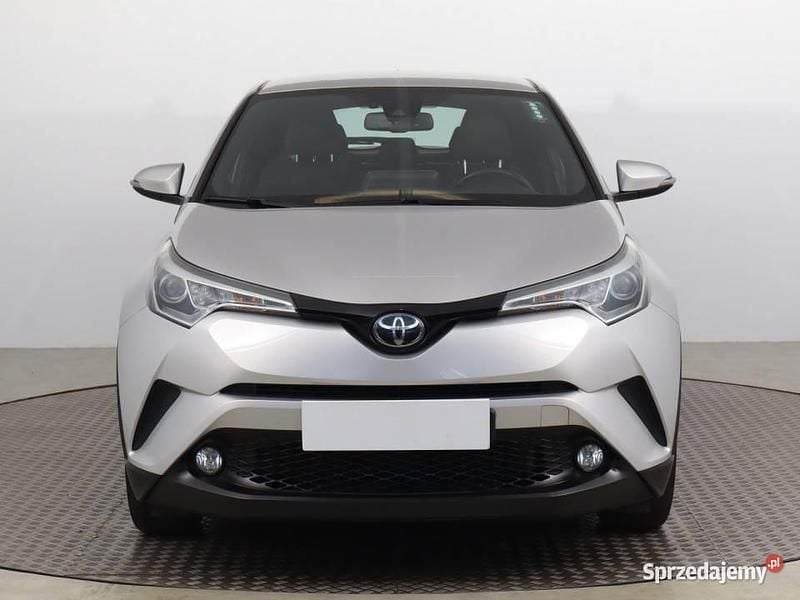Srebrny Używany 2016 Toyota C-HR SUV | 60 999 zł (Super Cena) - Obraz 1/4