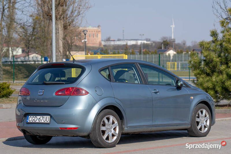 Niebieski Używany 2005 Seat Leon Hatchback | 11 900 zł (Drogi) - Obraz 1/4