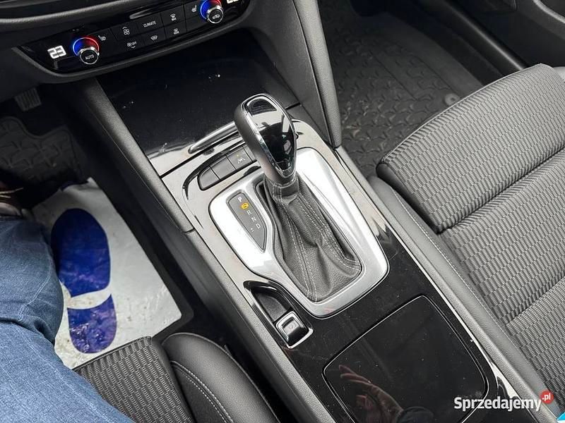 Używany Opel Insignia 2020 Granatowy Kombi