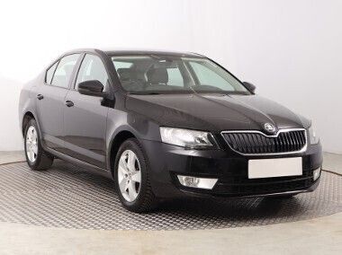 Czarny Używany 2015 Skoda Octavia Hatchback | 51 999 zł (Uczciwa cena) - Obraz 1/4