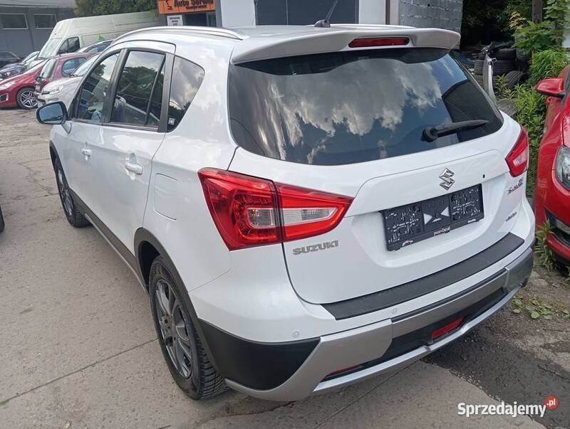 Biały Używany 2017 Suzuki SX4 | 56 900 zł - Obraz 1/4