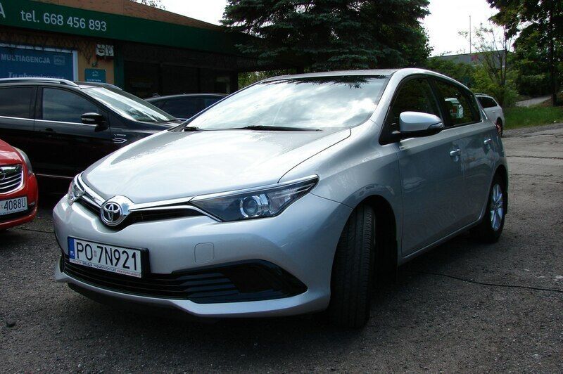 Srebrny Używany 2016 Toyota Auris Hatchback | 41 900 zł (Uczciwa cena) - Obraz 1/4