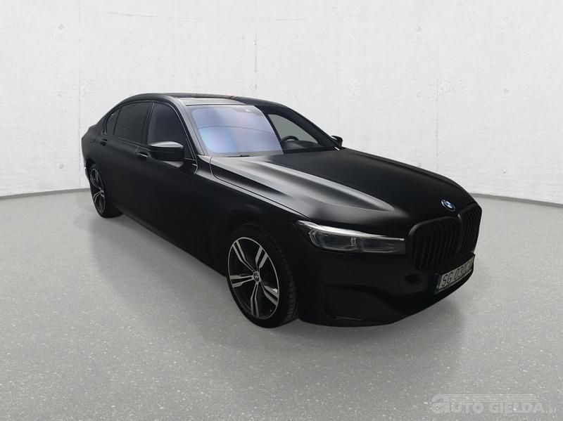 Czarny Używany 2016 BMW 750 Sedan/Limuzyna | 97 235 zł - Obraz 1/4