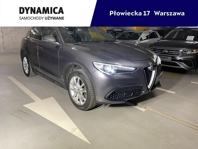 Szary Używany 2019 Alfa Romeo Stelvio Executive SUV | 114 500 zł (Uczciwa cena) - Obraz 1/4