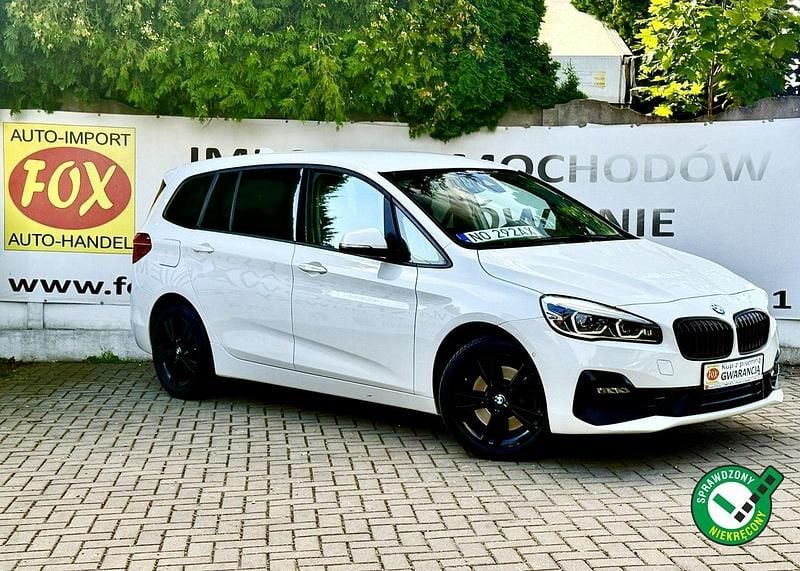 Biały Używany 2020 BMW 218 Kombi | 78 900 zł (Drogi) - Obraz 1/4