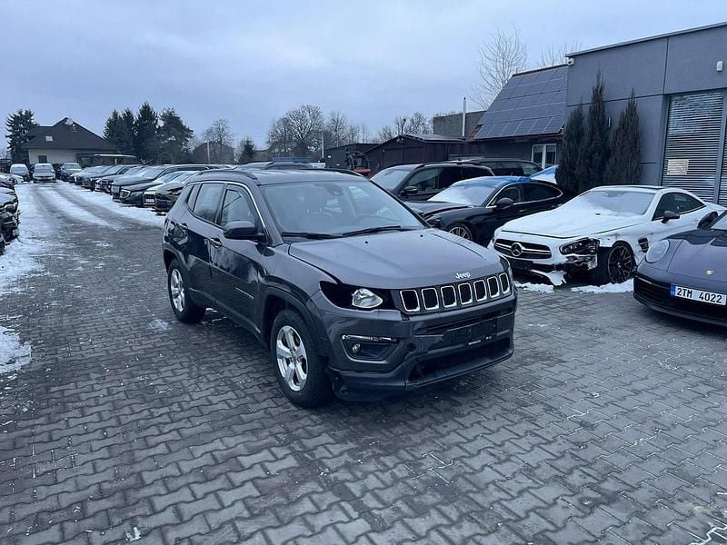 Używany Jeep Compass Longitude 140 KM (102 kW) 2019 Grafitowy (metalik) SUV