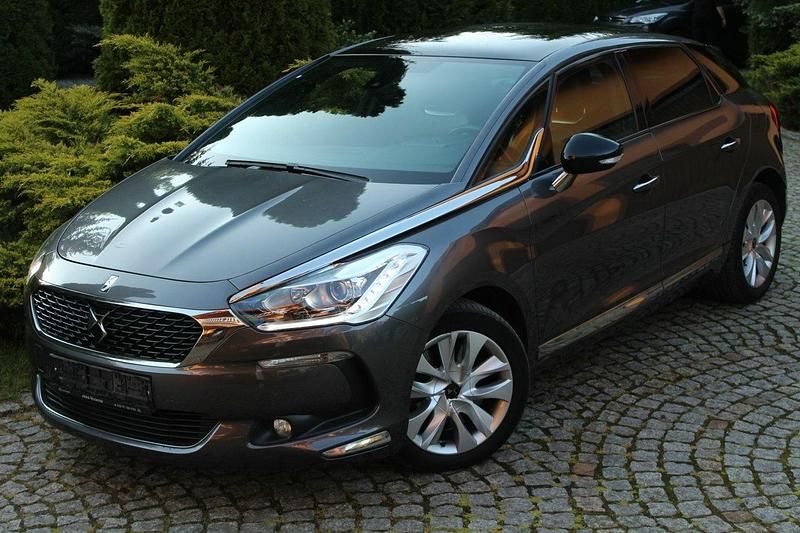 Szary Używany 2016 Citroën DS5 Hatchback | 44 800 zł - Obraz 1/4