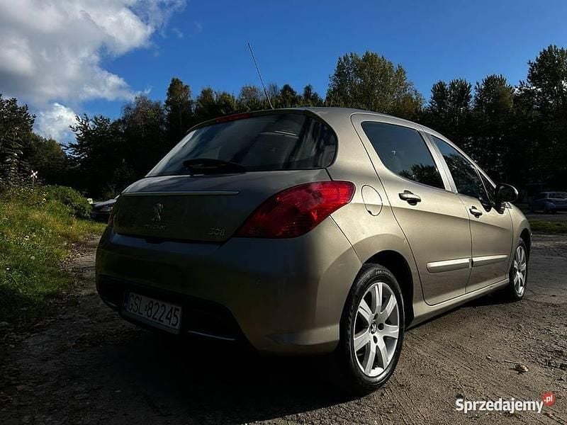 Używany Peugeot 308 2011 Złoty Hatchback
