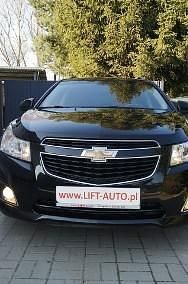 Używany Chevrolet Cruze 163 KM (119 kW) 2013 Czarny Kombi