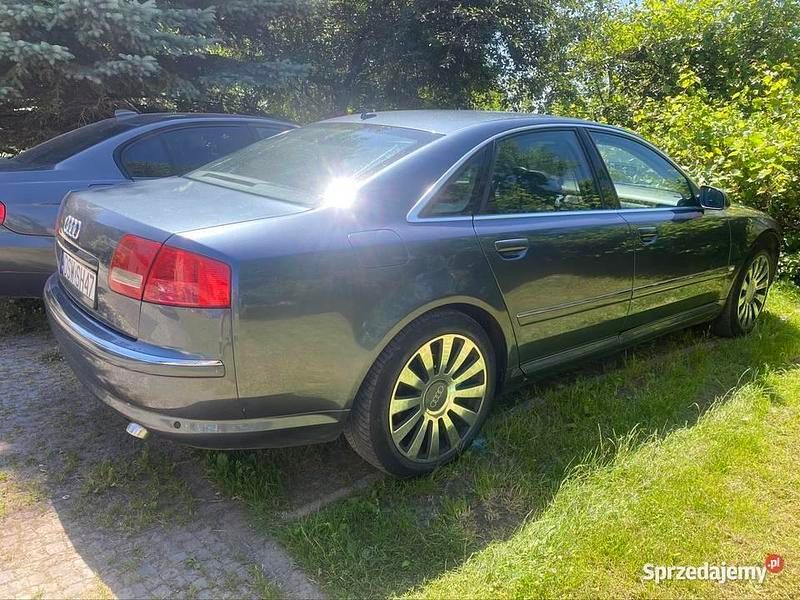 Grafitowy Używany 2005 Audi A8 Sedan/Limuzyna | 21 500 zł - Obraz 1/4