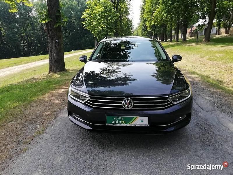 Grafitowy Używany 2019 VW Passat Business+ Sedan/Limuzyna | 69 999 zł (Uczciwa cena) - Obraz 1/4