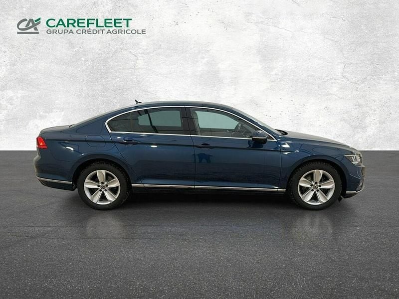 Używany VW Passat Elegance 150 KM (110 kW) 2020 Niebieski Sedan/Limuzyna