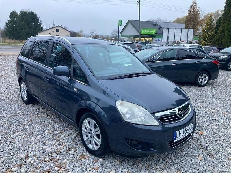 Niebieski (metalik) Używany 2010 Opel Zafira Minivan | 14 900 zł (Uczciwa cena) - Obraz 1/4