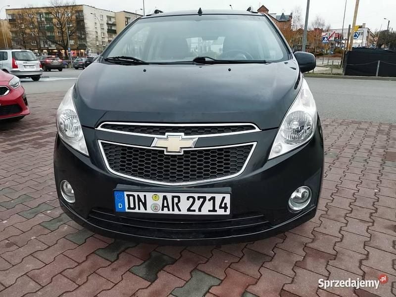 Czarny Używany 2012 Chevrolet Spark Hatchback | 18 500 zł (Dość drogi) - Obraz 1/4