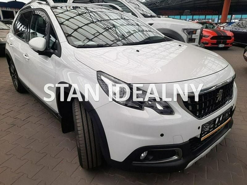 Biały Używany 2018 Peugeot 2008 SUV | 44 700 zł (Uczciwa cena) - Obraz 1/4
