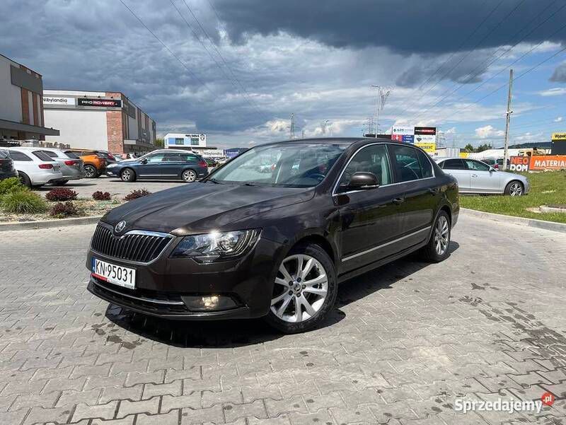 Brązowy Używany 2014 Skoda Superb | 33 000 zł (Super Cena) - Obraz 1/4