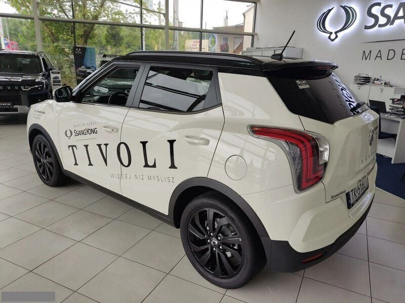 Używany Ssangyong (KGM) Tivoli 163 KM (119 kW) 2023 Biały SUV