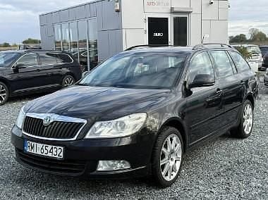 Czarny Używany 2013 Skoda Octavia Kombi | 20 900 zł (Uczciwa cena) - Obraz 1/4
