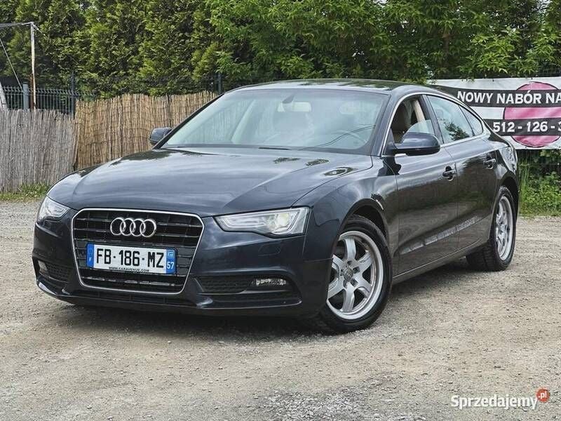 Używany Audi A5 2013 Granatowy Coupe