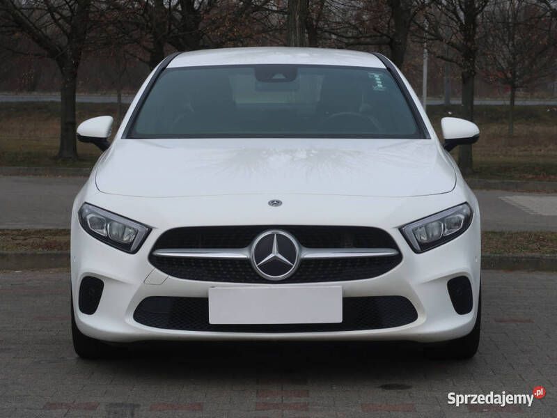 Biały Używany 2019 Mercedes A200 Sedan/Limuzyna | 94 999 zł (Uczciwa cena) - Obraz 1/4