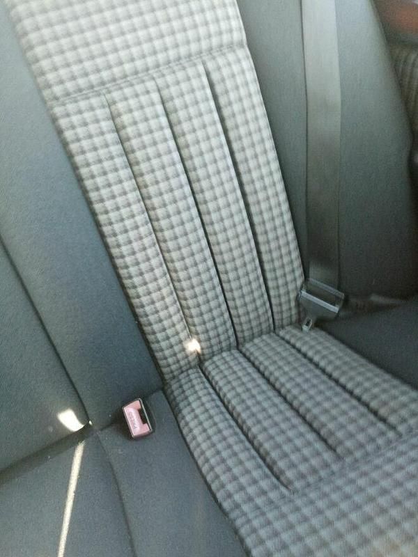 Inny kolor Używany 1991 Mercedes E250 Sedan/Limuzyna | 7000 zł - Obraz 1/4