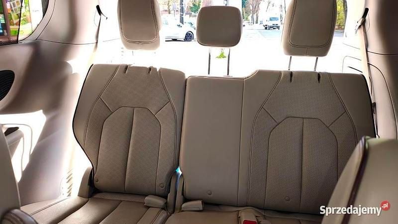 Używany Chrysler Pacifica 2018 Złoty Minivan