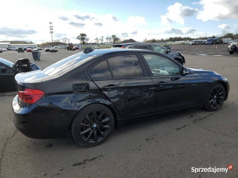 Używany 2018 BMW 320 | 34 500 zł - Obraz 1/4