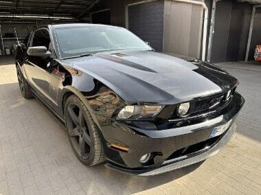 Czarny Używany 2010 Ford Mustang GT Coupe | 125 000 zł - Obraz 1/4