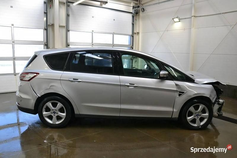 Używany Ford S-MAX S 150 KM (110 kW) 2015 Srebrny Minivan