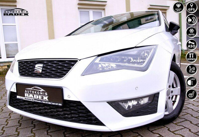 Biały Używany 2015 Seat Leon FR Hatchback | 46 599 zł (Dość drogi) - Obraz 1/4