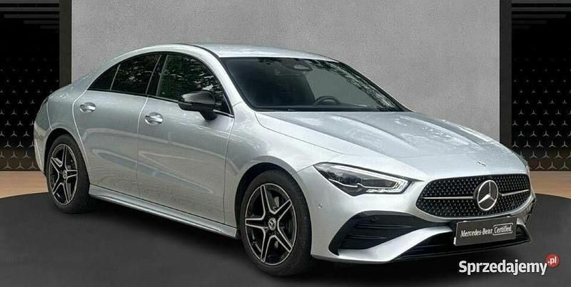 Używany Mercedes CLA200 163 KM (119 kW) 2024 Srebrny Coupe