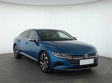 Używany VW Arteon 150 KM (110 kW) 2021 Niebieski Sedan/Limuzyna